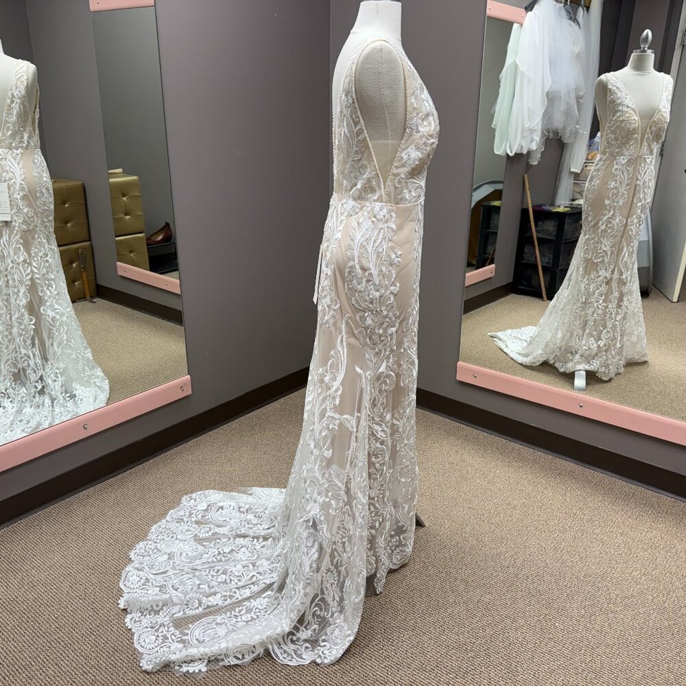 Miss Veil Wedding Fit and Flare, Beige